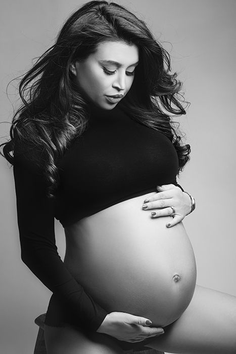 Babybauch Fotoshooting Düsseldorf edle Hülle